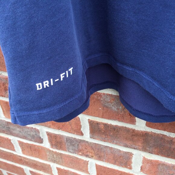 Nike Dri Fit Tee Mens XL Athletic Cut Navy Football Graphic - Picture 4 of 8